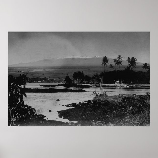Hilo, Hawaii - View of the City Photograph Poster (Front)