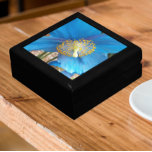 Himalayan Blue Poppy Floral Gift Box<br><div class="desc">Store trinkets,  jewellery and other small keepsakes in this wooden gift box with ceramic tile that features the photo image of a beautiful Himalayan Blue Poppy flower. A lovely,  floral design! Select your gift box size and colour.</div>