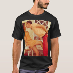 Hipster couple: trendy vintage café. T-Shirt