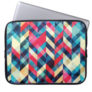 hipster zigzag seamless pattern with grunge effect laptop sleeve