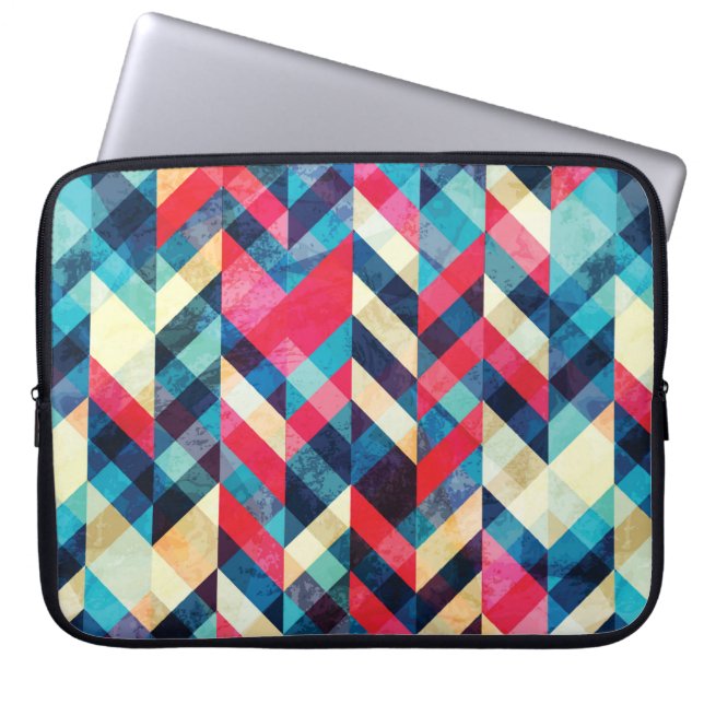 hipster zigzag seamless pattern with grunge effect laptop sleeve (Front)