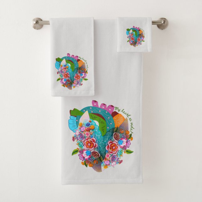 Hispanic Heritage Heart, Flowers & Bilingual Bath Towel Set (Insitu)