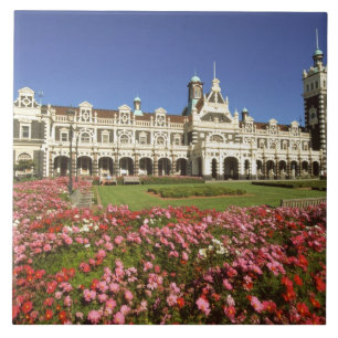 Historic Railway Station, Dunedin, New Zealand Tile