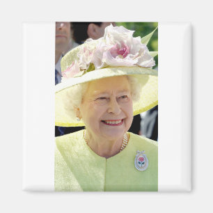 HM Queen Elizabeth II in Turquoise Hat Professiona Magnet