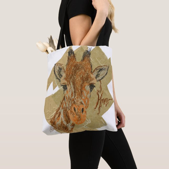 "HMM" GIRAFFE TOTE BAG (Close Up)