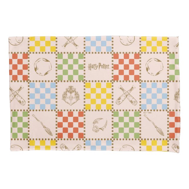 HOGWARTS™ QUIDDITCH™ Team Chequered Pattern Pillowcase (Front)