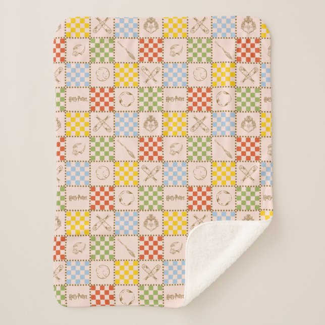 HOGWARTS™ QUIDDITCH™ Team Chequered Pattern Sherpa Blanket (Front)