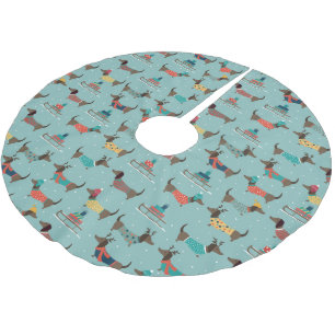 Holiday Dachshunds with Gifts and Sleds Pattern Brushed Polyester Tree Skirt