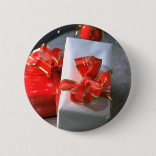 Holiday Gift Boxes 6 Cm Round Badge
