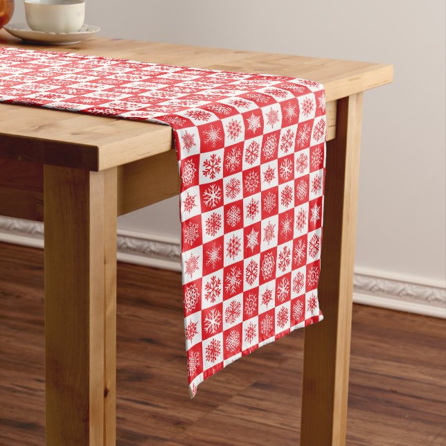 Holiday Snowflakes Table Runner (In Situ)