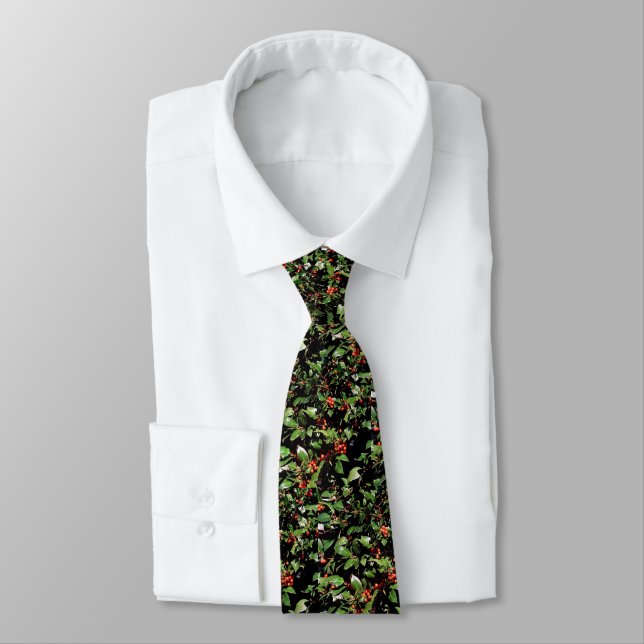Holly and Berries Tie (Tied)