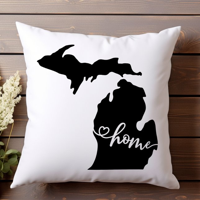 Home State Outline Heart Michigan  Cushion (Creator Uploaded)
