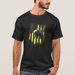 Honeybee and bumble bee for American hive beekeepe T-Shirt