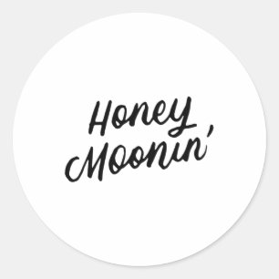 Honeymoonin Bride Groom Honeymoon Vacation After W Classic Round Sticker