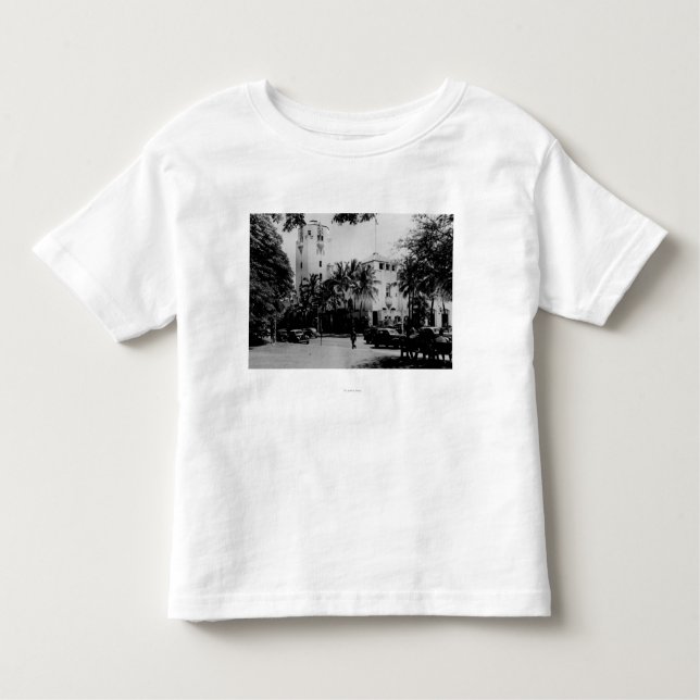 Honolulu, Hawaii - View of City Hall Toddler T-Shirt (Front)