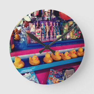 Hook a duck round clock