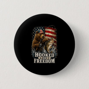 Hooked on freedom patriotic bear fishing angler 6 cm round badge