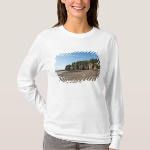 Hopewell Rocks and The Ocean Tidal Exploration T-Shirt