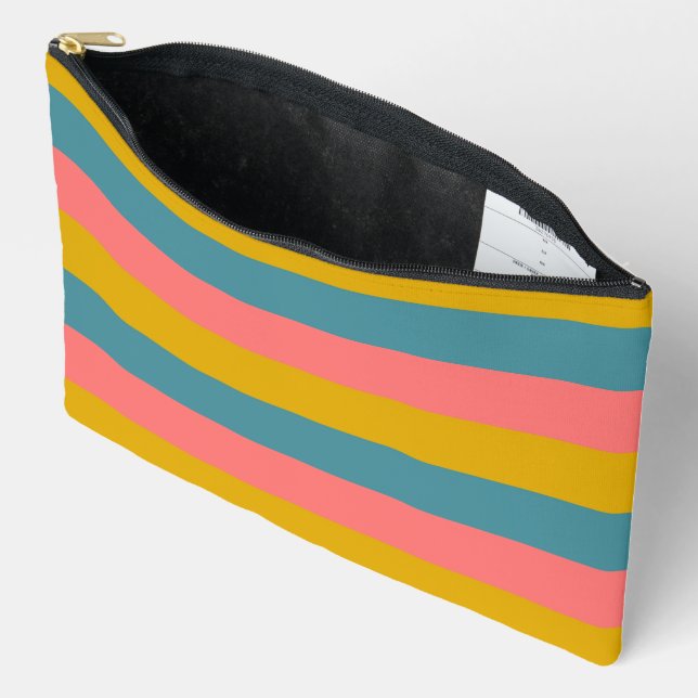 Horizontal tricolor stripes pattern accessory pouch (Open)