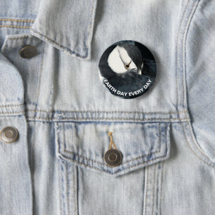 Horned Puffin Photo Earth Day 6 Cm Round Badge