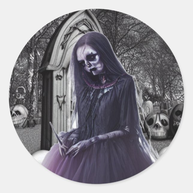 Horror scary Woman Classic Round Sticker (Front)