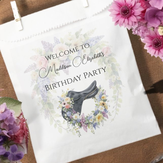 Horse Birthday  Favour Bag (This charming design sets the scene for a fun-filled celebration.)