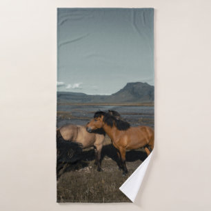 HORSE COUPLE BATH TOWEL