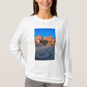 Horse drawn carriage in the Plaza de Espana in T-Shirt