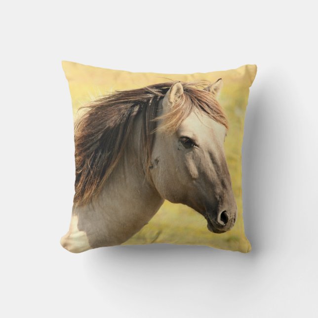 Horse in the wild cushion (Front)
