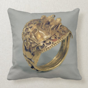Horse ring (gold and cornelian) cushion