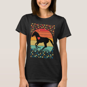 Horse Valentines Day Equestrian Retro Vintage Hea T-Shirt