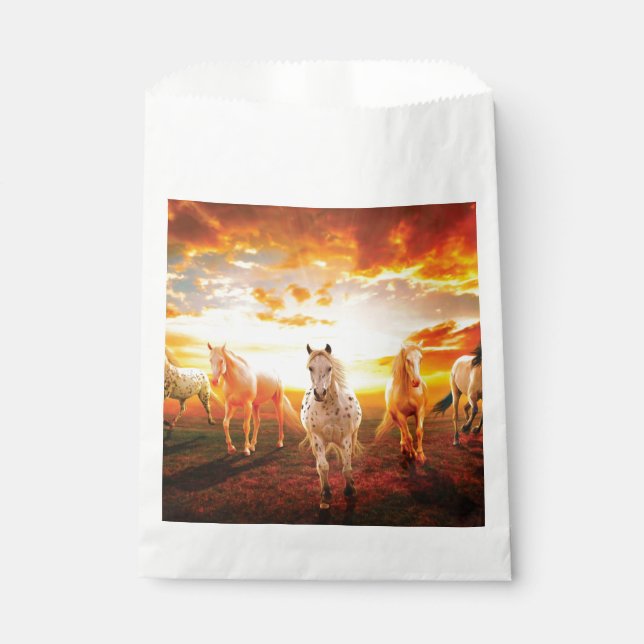 Horses at sunset throw pillow favour bag (Front)