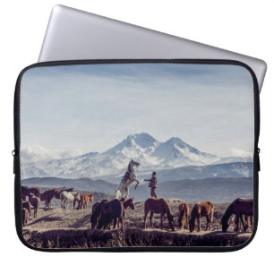 HORSES IN BROWN OPEN FIELD VIEWING MOUNTAIN AT DAY LAPTOP SLEEVE
