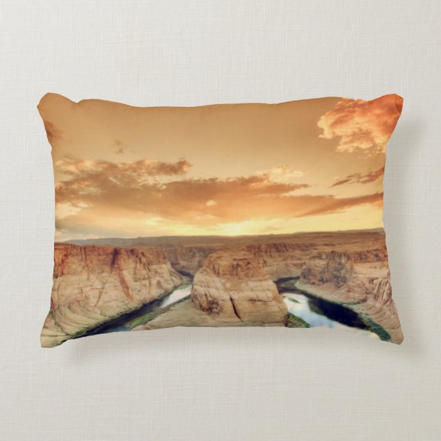 Horseshoe Bend Caynon Decorative Cushion (Front)