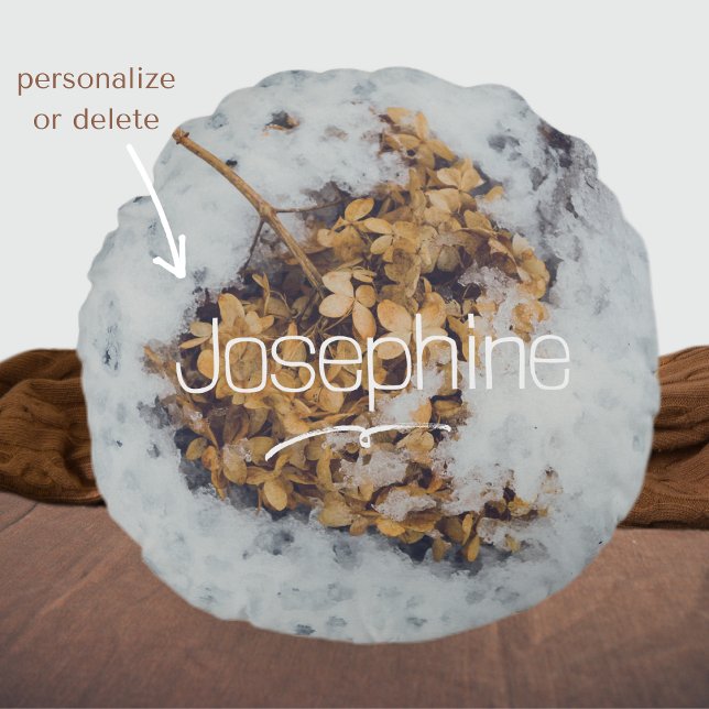 Hortensia flower on the snow round cushion (Creator Uploaded)
