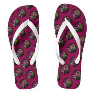 Hot Magenta Lawn Bowls, Thongs