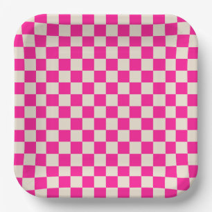 Hot pink and tan chequerboard pattern paper plate
