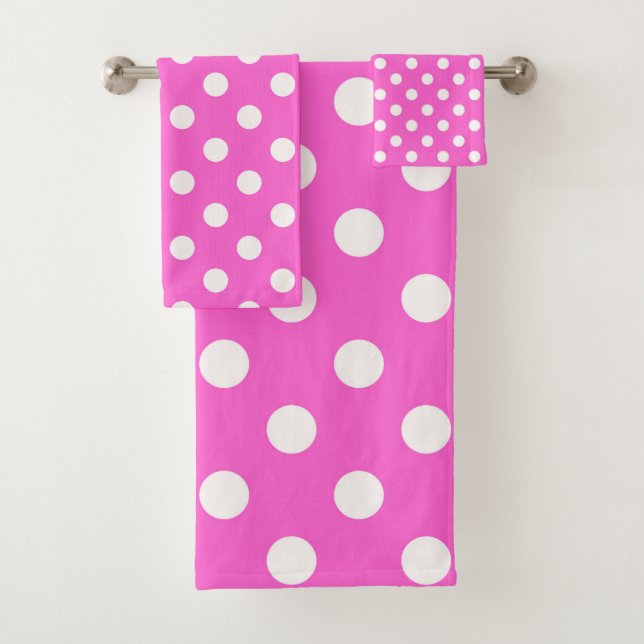Hot Pink & White Polka Dots Dot Bath Towel Set (Insitu)