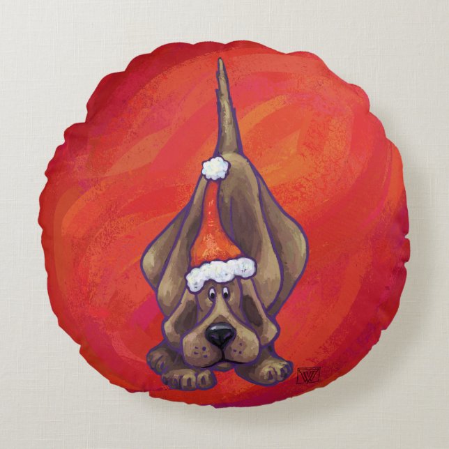 Hound Dog Christmas On Red Round Cushion (Front)