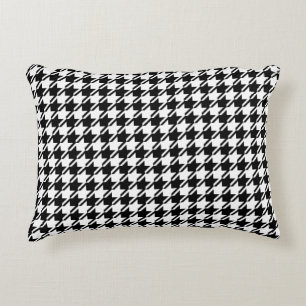 Houndstooth BW Rpt Pattern Decorative Cushion