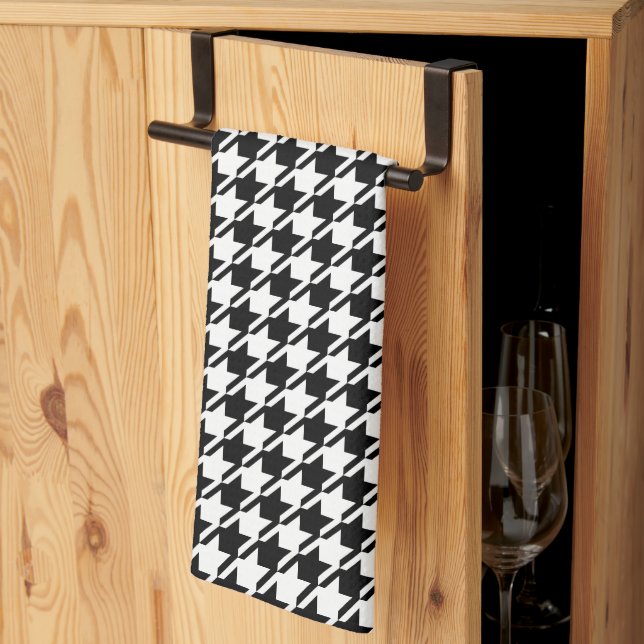 Houndstooth BW Rpt Pattern Tea Towel (Thirds Fold)