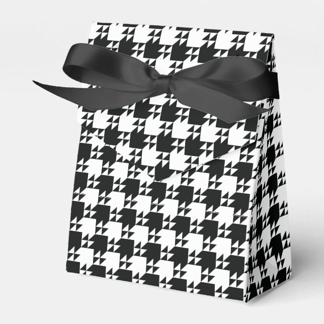 Houndstooth Favour Box (Front Side)
