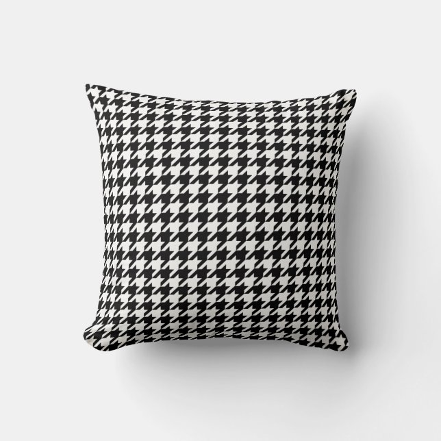 Houndstooth pattern black and white cushion (Front)