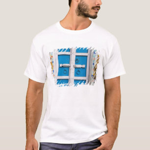 House painted blue, Udaipur, Rajasthan, India T-Shirt
