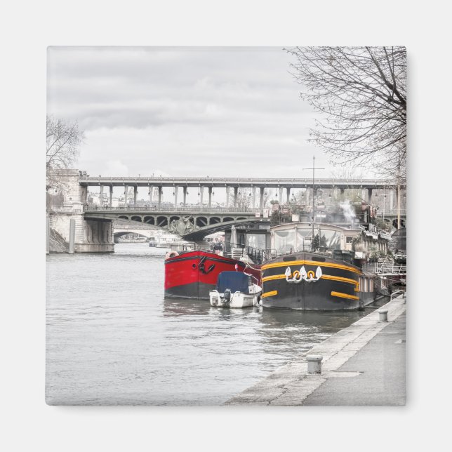 Houseboats moored  near Pont Bir-Hakeim - Paris Magnet (Front)