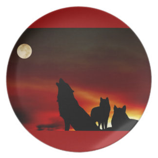 Howling Wolves Red Plate