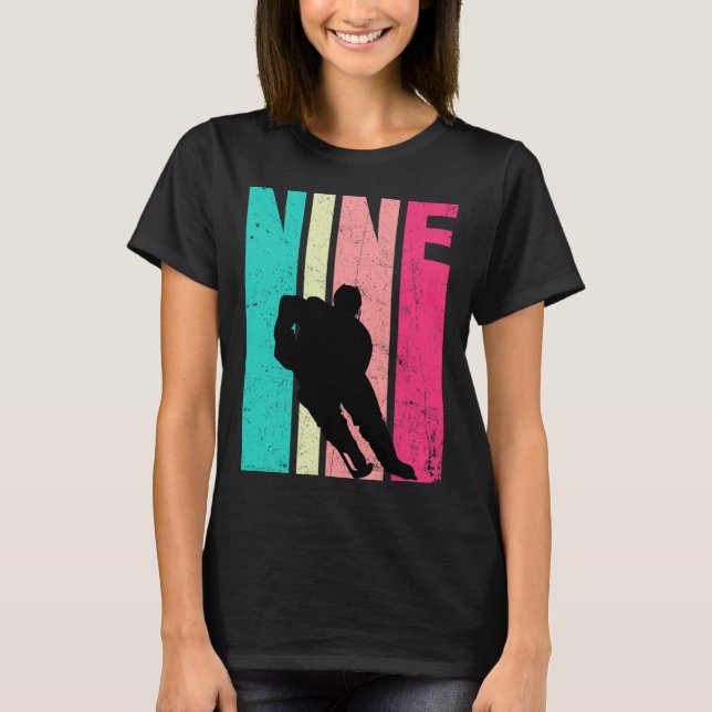 https://www.amazon.com/s?rh=n%3A7141123011%2Cp_4%3 T-Shirt (Front)