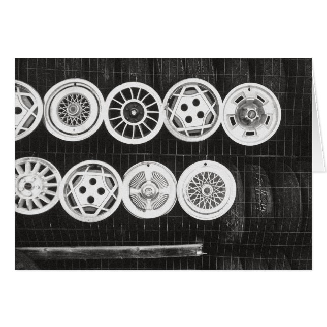 Hubcaps (Front Horizontal)