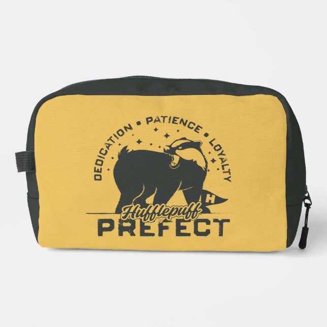 HUFFLEPUFF™ Prefect Badge Dopp Kit (Front)