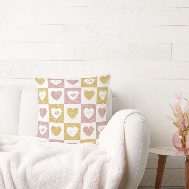Hugs and kisses cushion (Couch)